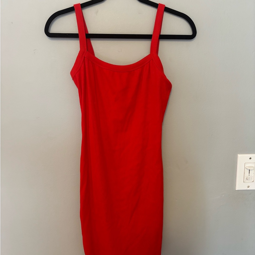 Red Sleeveless Dress